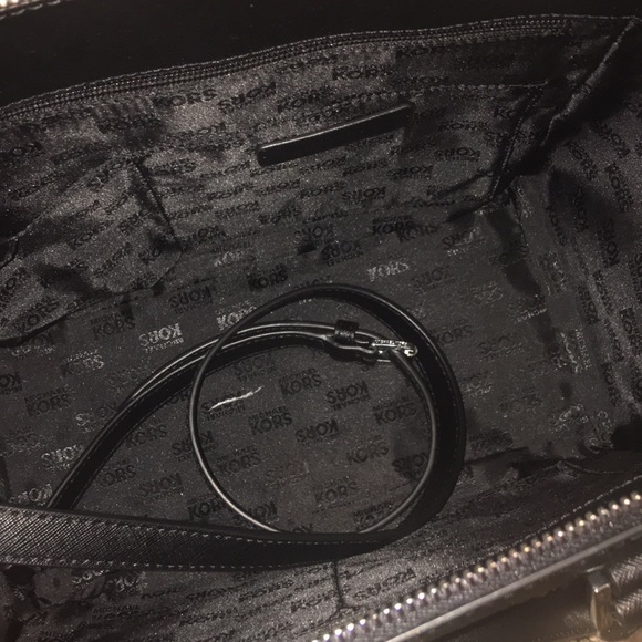 Michael Kors Hudson large satchel - Picture 3 of 8